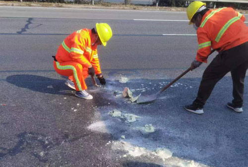 明山公路下沉注浆加固